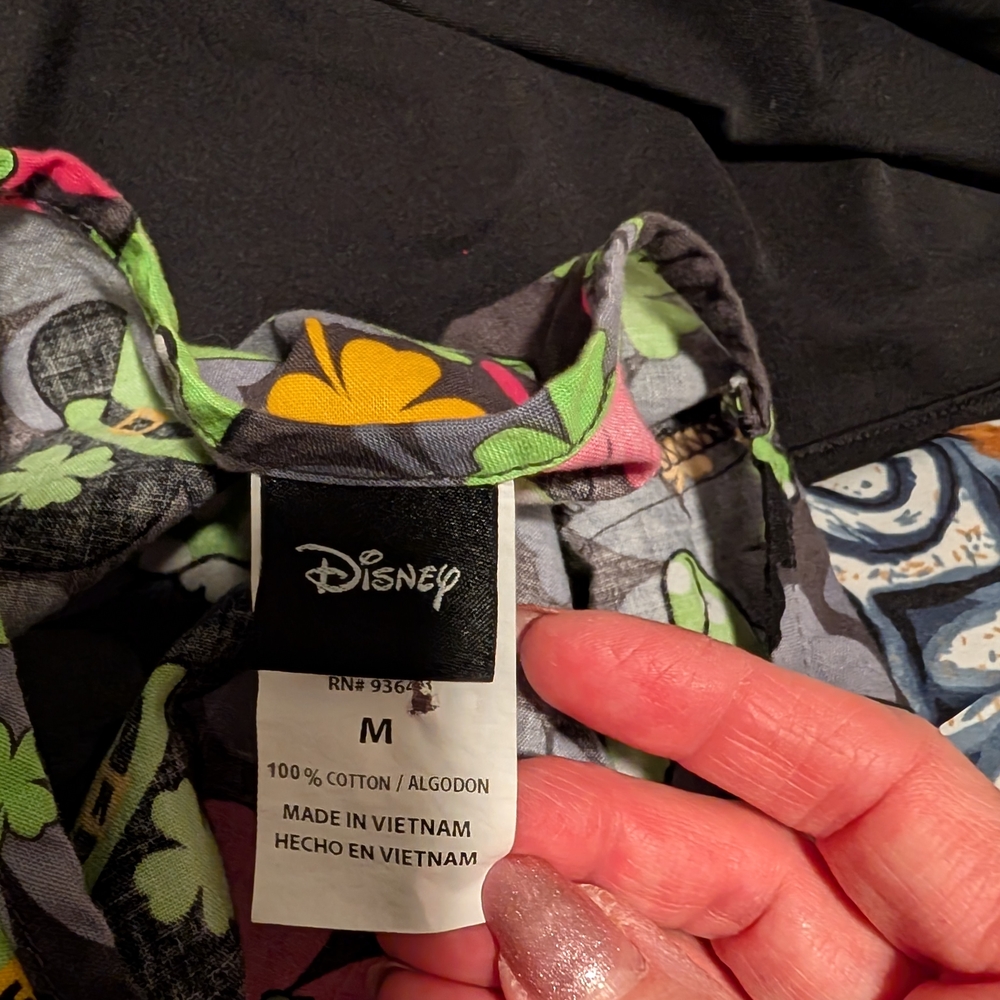 Colorful Patterned Scrub Top - Picture 6 of 7
